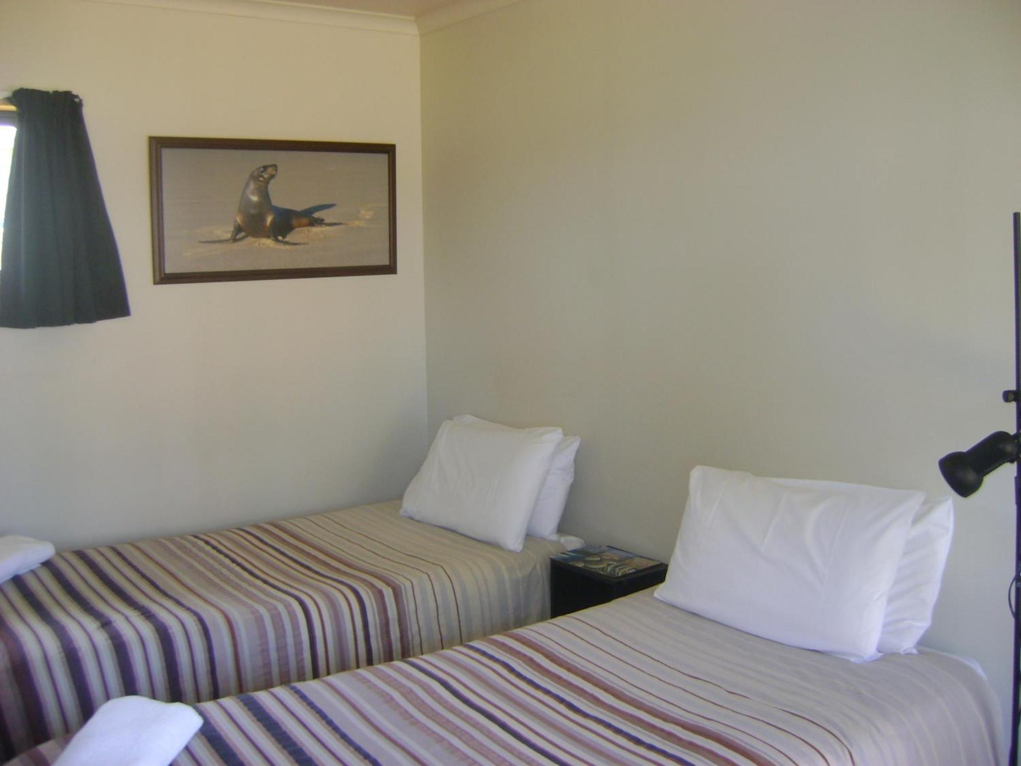 Catlins Newhaven Holiday Park Owaka Phòng bức ảnh