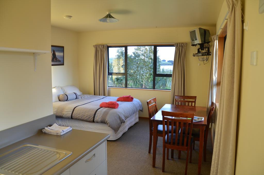 Catlins Newhaven Holiday Park Owaka Phòng bức ảnh