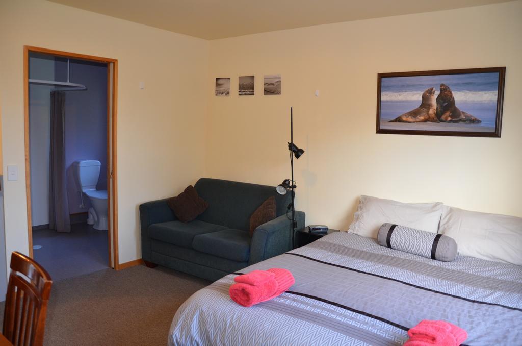 Catlins Newhaven Holiday Park Owaka Phòng bức ảnh